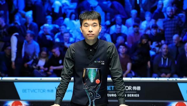 大冠军成为, 任盈